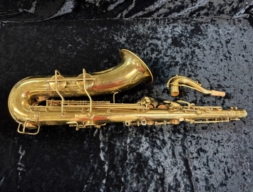 Photo Original Lacquer Conn 10M NAKED LADY Tenor Sax w/ Gold Neck - Serial # 316026